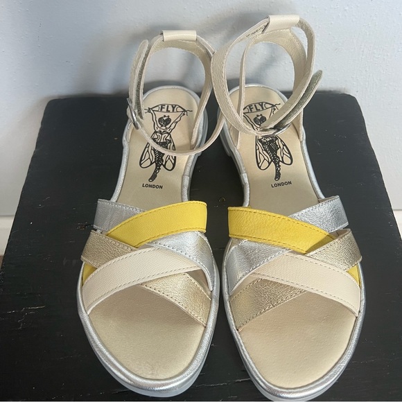 Fly London Cune165fly Leather Sandals - Picture 3 of 10